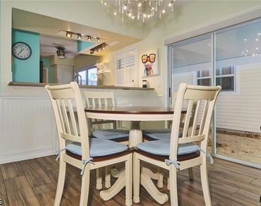 14652 Sagamore Court - Photo Thumbnail 5