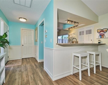 14652 Sagamore Court - Photo Thumbnail 3