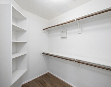 6015 Ida Rose Court - Photo Thumbnail 22