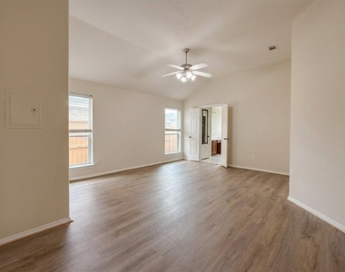 6015 Ida Rose Court - Photo Thumbnail 19