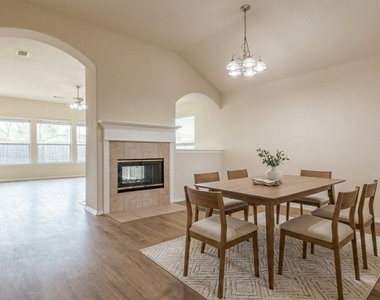 6015 Ida Rose Court - Photo Thumbnail 6