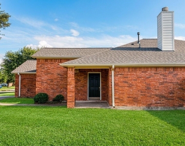 6015 Ida Rose Court - Photo Thumbnail 2