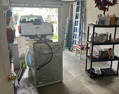 10091 Pacific Pines Avenue - Photo Thumbnail 17