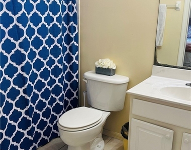 10091 Pacific Pines Avenue - Photo Thumbnail 15
