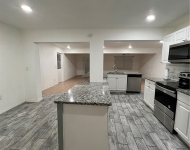 3923 Se 12th Avenue - Photo Thumbnail 3