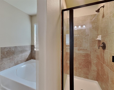 19715 Seabury Path Court - Photo Thumbnail 10