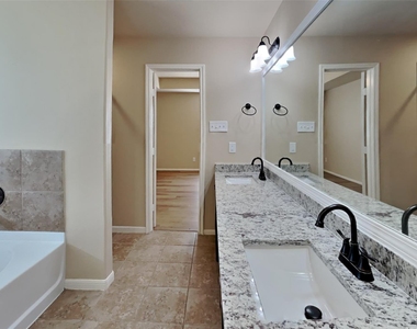 19715 Seabury Path Court - Photo Thumbnail 9