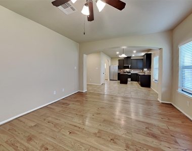 19715 Seabury Path Court - Photo Thumbnail 4