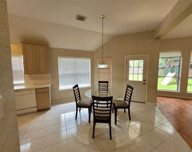 15427 Truslow Point Lane - Photo Thumbnail 9