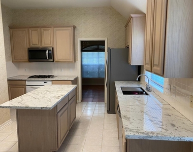 15427 Truslow Point Lane - Photo Thumbnail 7