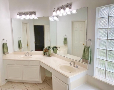 15427 Truslow Point Lane - Photo Thumbnail 16