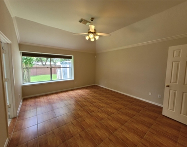 15427 Truslow Point Lane - Photo Thumbnail 11