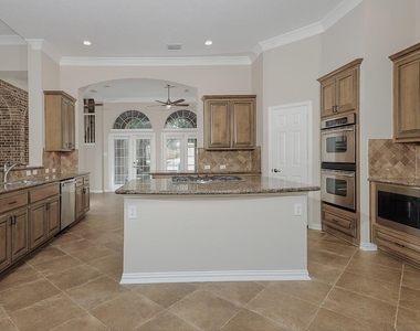 50 Marquise Oaks Place - Photo Thumbnail 17