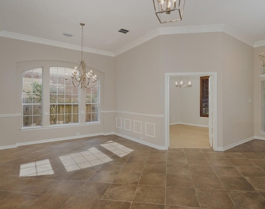 50 Marquise Oaks Place - Photo Thumbnail 8