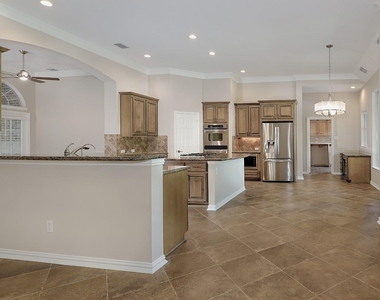 50 Marquise Oaks Place - Photo Thumbnail 16