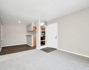 7700 W Airport Boulevard - Photo Thumbnail 6
