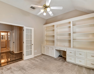 1110 Parkhaven Lane - Photo Thumbnail 7