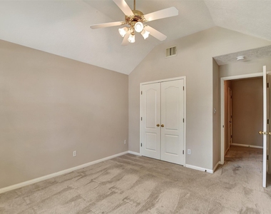 1110 Parkhaven Lane - Photo Thumbnail 33