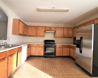 6803 Hayman Drive - Photo Thumbnail 3