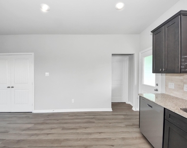 288 Buckskin Drive - Photo Thumbnail 17