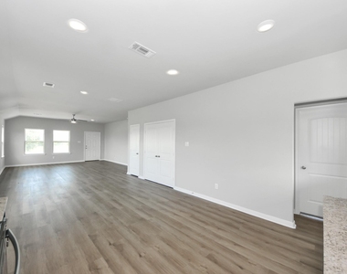288 Buckskin Drive - Photo Thumbnail 9