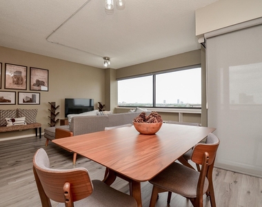 5000 Montrose Boulevard - Photo Thumbnail 21