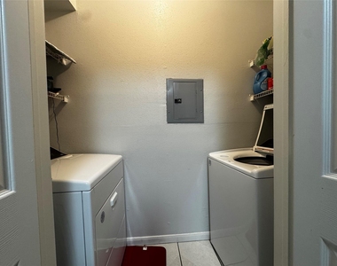 1330 Old Spanish Trail - Photo Thumbnail 7