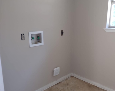 102 Libby Circle - Photo Thumbnail 25