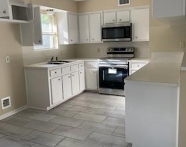 102 Libby Circle - Photo Thumbnail 9