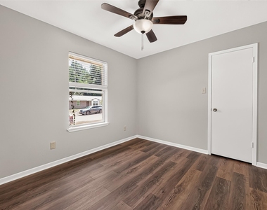 102 Libby Circle - Photo Thumbnail 26