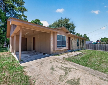 102 Libby Circle - Photo Thumbnail 5