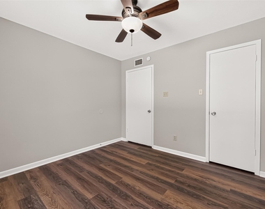 102 Libby Circle - Photo Thumbnail 29