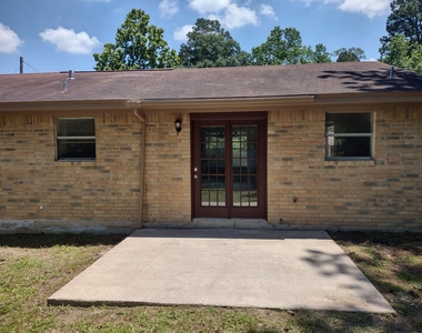102 Libby Circle - Photo Thumbnail 32