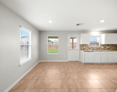 21331 Bella Mountain Drive - Photo Thumbnail 5