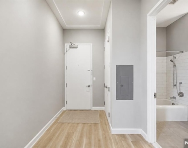 271 Millburn - Photo Thumbnail 6