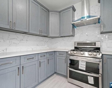 417 A Frances - Photo Thumbnail 24