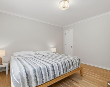 901 Washington - Photo Thumbnail 8