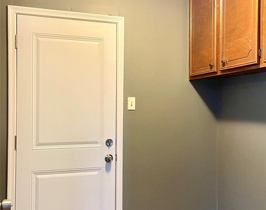 9626 Hearthwood Drive - Photo Thumbnail 9
