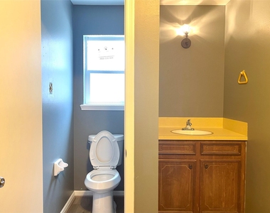 9626 Hearthwood Drive - Photo Thumbnail 8