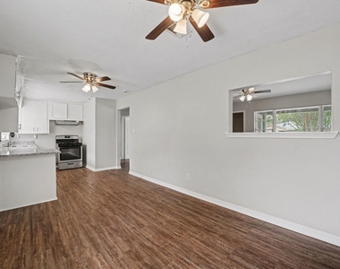 8433 Woodlyn Road - Photo Thumbnail 5