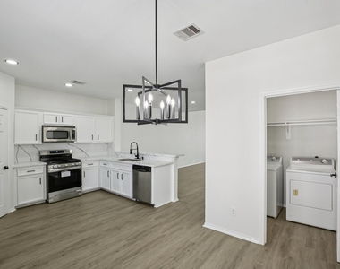 1705 Stuart Street - Photo Thumbnail 11