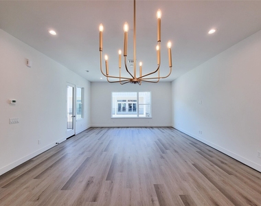 7705 Earl Rudder Way - Photo Thumbnail 36