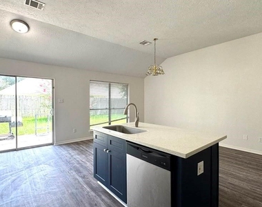 6422 Diamond Rock Drive - Photo Thumbnail 18