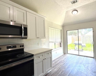 6422 Diamond Rock Drive - Photo Thumbnail 19