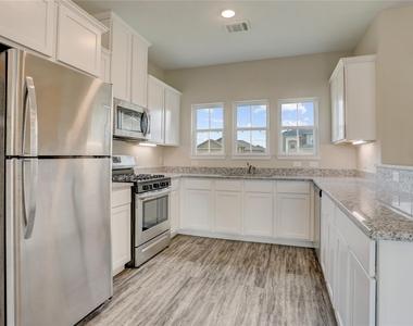 64 Road 51024 - Photo Thumbnail 7