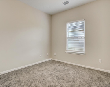 64 Road 51024 - Photo Thumbnail 14