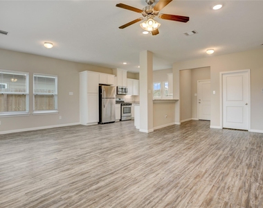 64 Road 51024 - Photo Thumbnail 3