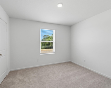 15052 Ronan Drive - Photo Thumbnail 16