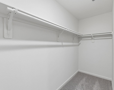15052 Ronan Drive - Photo Thumbnail 15
