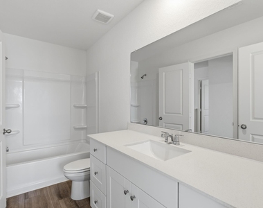 15052 Ronan Drive - Photo Thumbnail 18